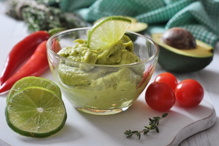 Thanksgiving Recipes Shared: Healthy Guacamole Recipe